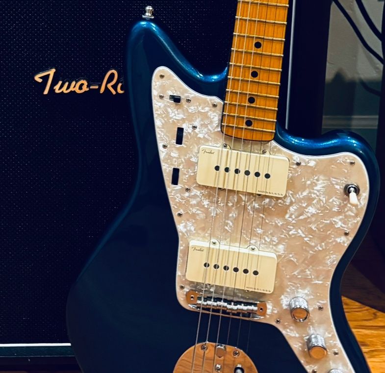 Like New Fender Jazz Master Ultra Cobra Blue
