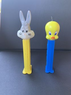 Looney Tunes Pez set