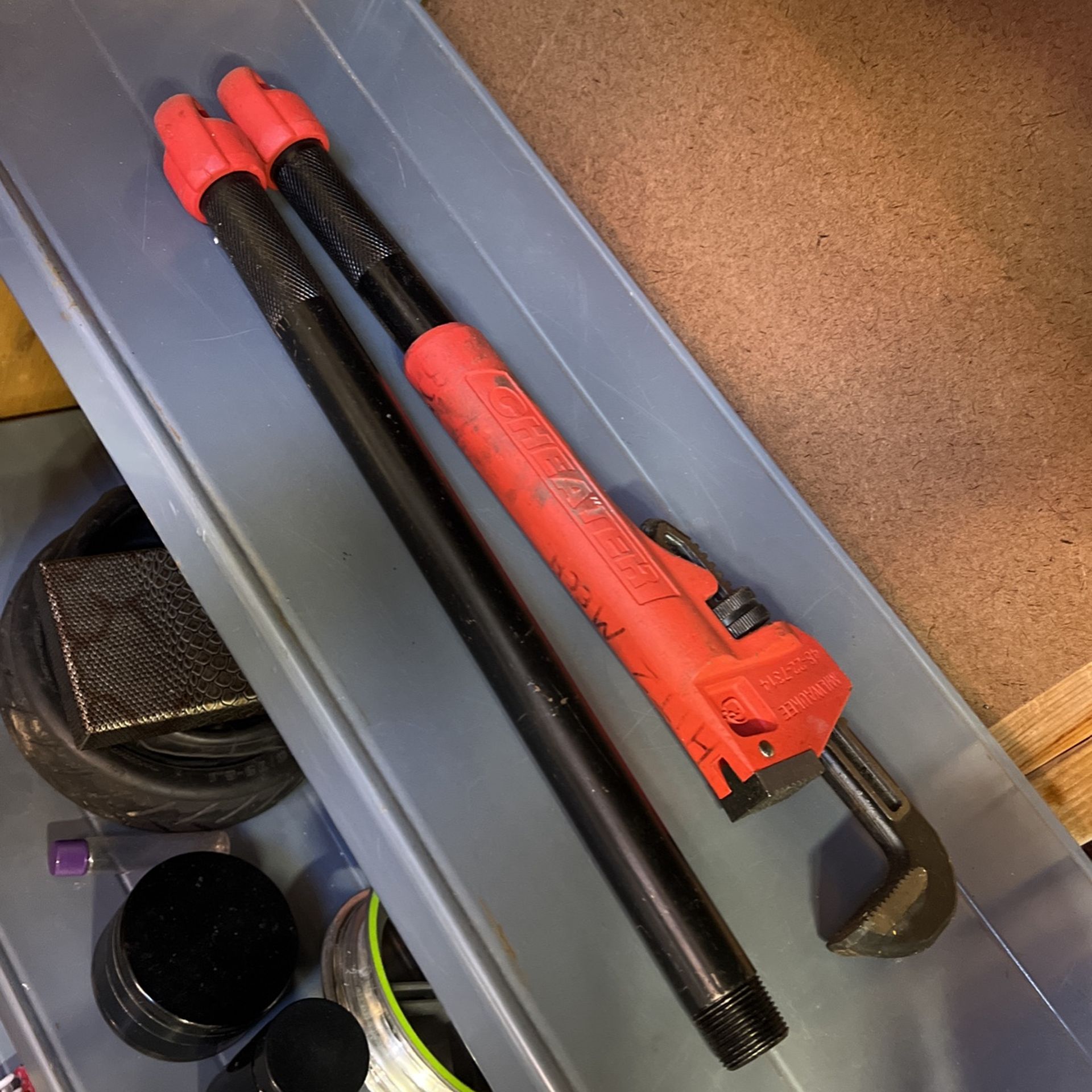 pipe wrench milwaukee