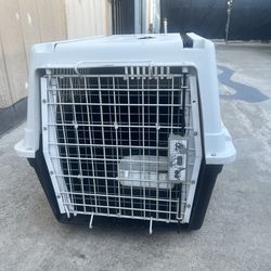 Pet cage with food bowls