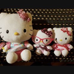 Brand new 3 Hello kitty family