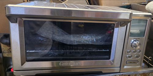 NEW CUSINART CONVECTION TOASTER OVEN