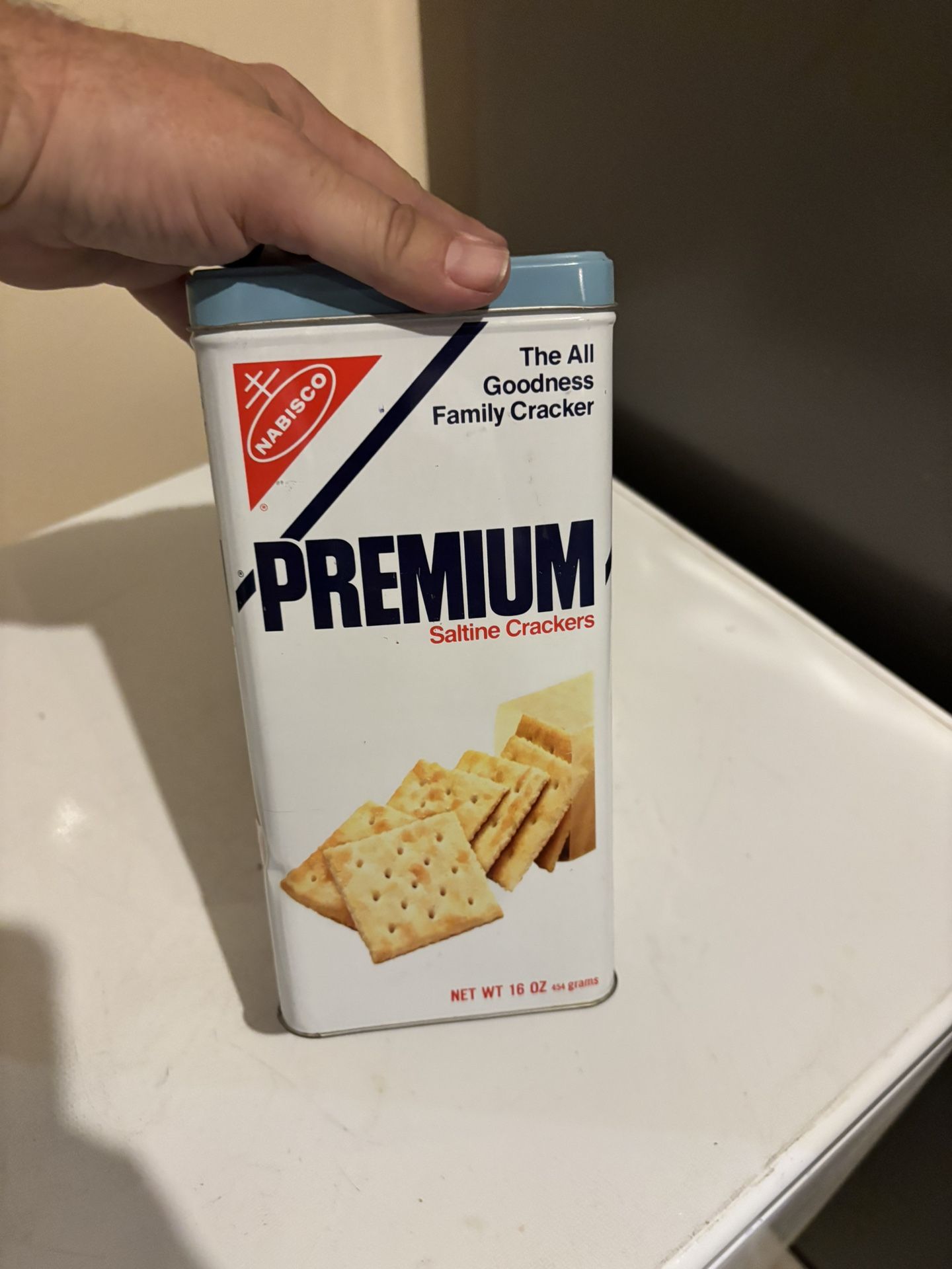 Vintage Nabisco Premium Saltine Crackers Tin