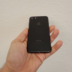 IPHONE 7***32gb  Factory Unlocked Any Sim 