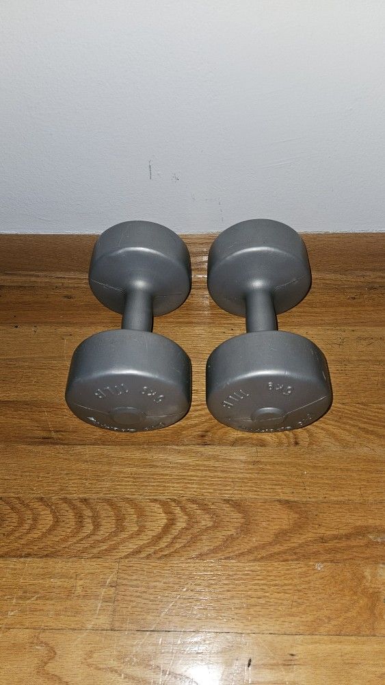 11 Lb (5kg) Dumbbells