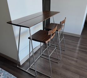 Pub Table Set