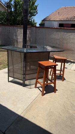 Outdoor Bar