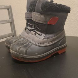 Size 12 Snow Boots (Little Kids)
