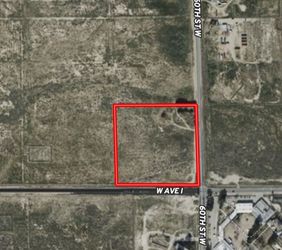 8.81 Acres Lancaster, Los Angeles County, CA (Commercial Lot, Power, & Paved Road) L