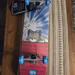 Brand New REDO Skateboard 31" 7.75in. Ages 8 + Max Weight 220 Tye Dye Cat Nap