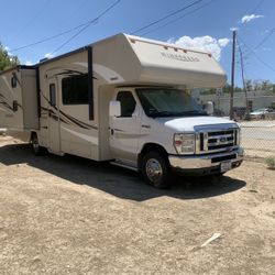 2016 Minnie winnie 33 ft