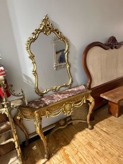 Console with mirror