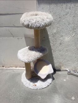 Used PetPals Premium 4-Level Cat Tree - Solid & Sturdy