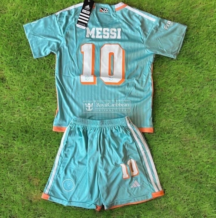 Soccer  kids sizes Jerseys Messi Argentina 🇦🇷 inter Miami jersey Ronaldo futbol Portugal 🇵🇹 Messi Argentina set Ronaldosizes22,24,26,28,4,6,7,8,9,