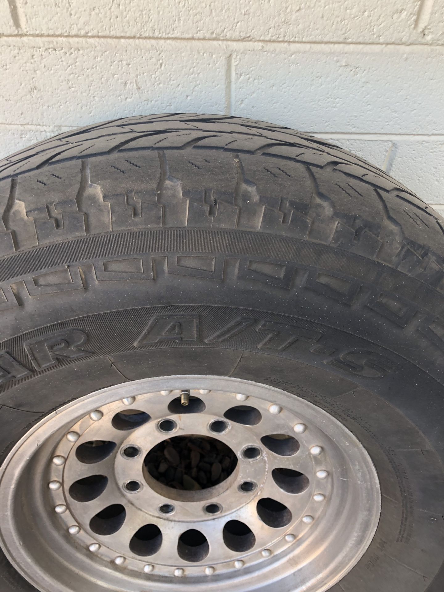 16x7 Alcoa wheels on 315/75/16 Yokohama Geolandar AT tires for Sale in ...