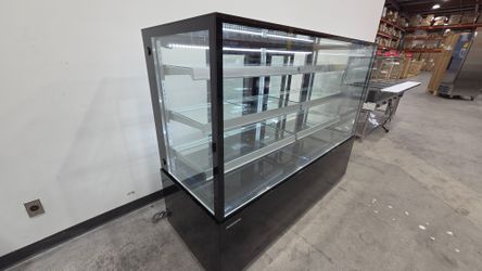 Refrigerated Baker Display Case