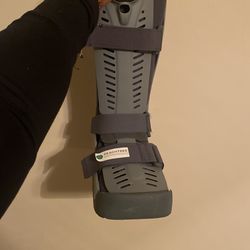 Orthopedic Boot (right)