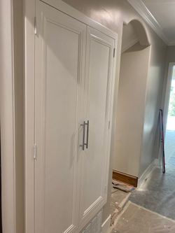 Custom Closet Doors (Multiple Styles Available) SE HABLA ESPANOL!