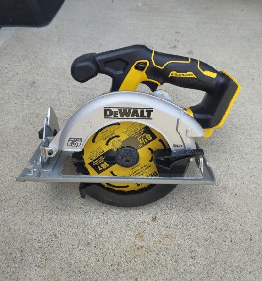 Dewalt 20v Circular Saw Brushless Brand New Tool Only 