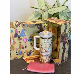 Winnie the Pooh 40oz Stanley
