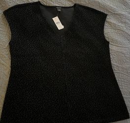NWT Sleeveless Velvet Loft Top Size L