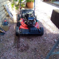 Troy-Bilt Lawn Mower Works Good