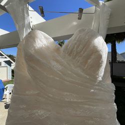 Mermaid Style Wedding Dress Purchased For $1,200 Selling For 565 Never Worn