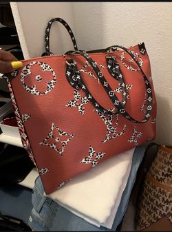 Louis Vuitton purse