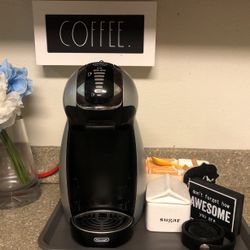 Delonghi Nescafé Dolce Gusto Coffee Maker
