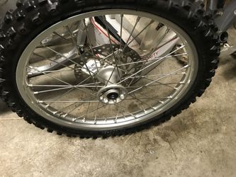 2007 CRF250R CRF250 front wheel rim tire 21”
