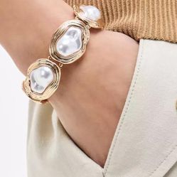Inc Gold-Tone Mother-of-Pearl Stretch Bracelet, And Earrings Set New Exclusively