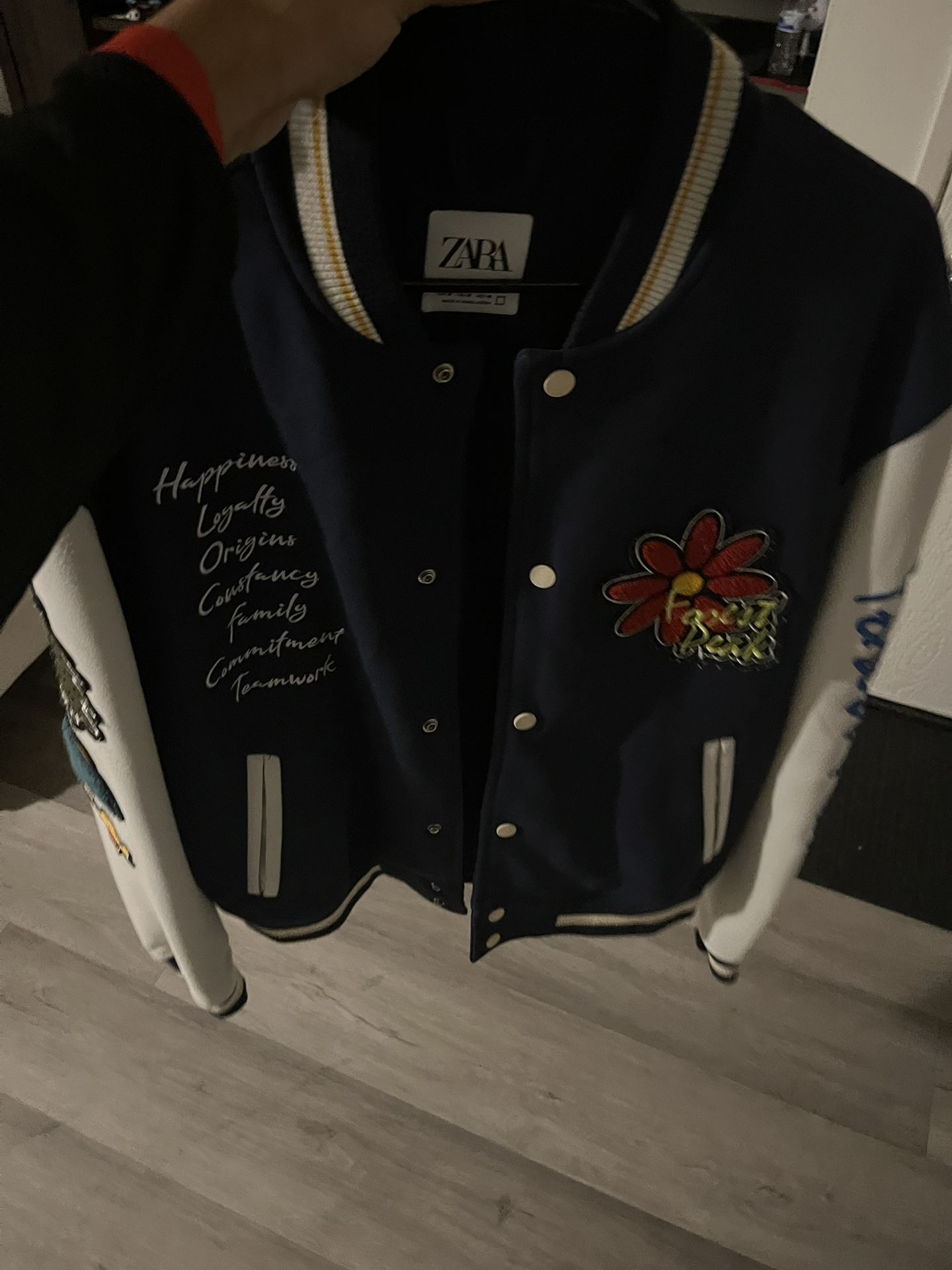 Looking To Trade Theses Stuff For Clothes Or Other Trades