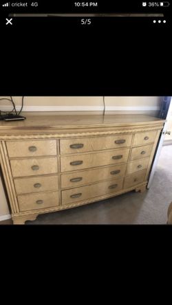 Dresser
