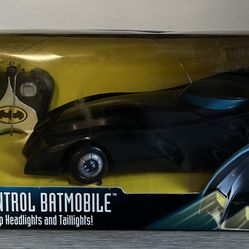 Batmobile DC Comics Kenner 1997 Wired Radio Control Batmobile
