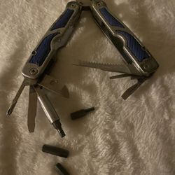 Multi-Tool with Case – Missing Bolts, Works Great