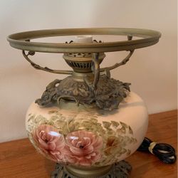 Electric antique vintage kerosene large hand painted lamp no shade works great!