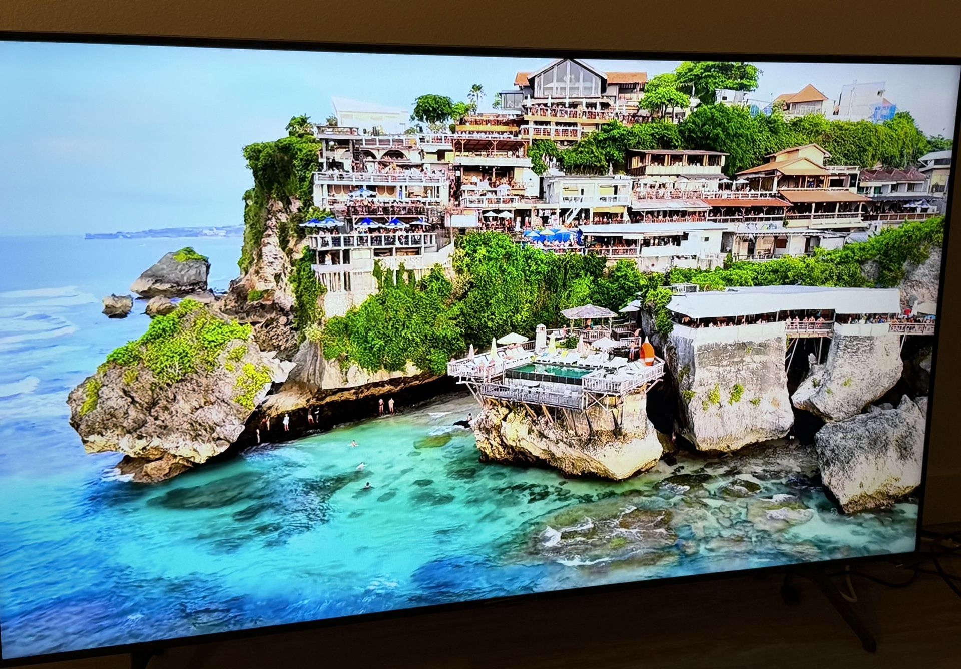Samsung 55" Class TU7000 Crystal UHD 4K Smart TV