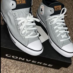 $80 Converse Shows Size 11