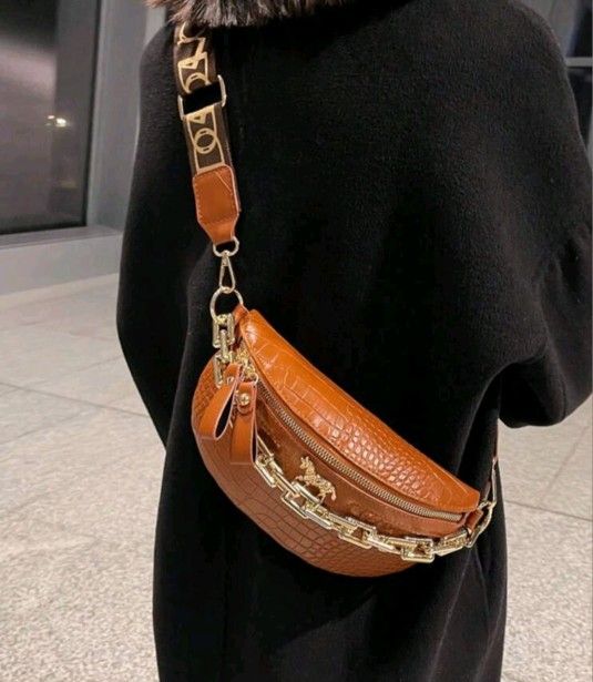 Fashionable Cute Little Horse & Crocodile Pattern Fanny Pack, Women Chest Bag