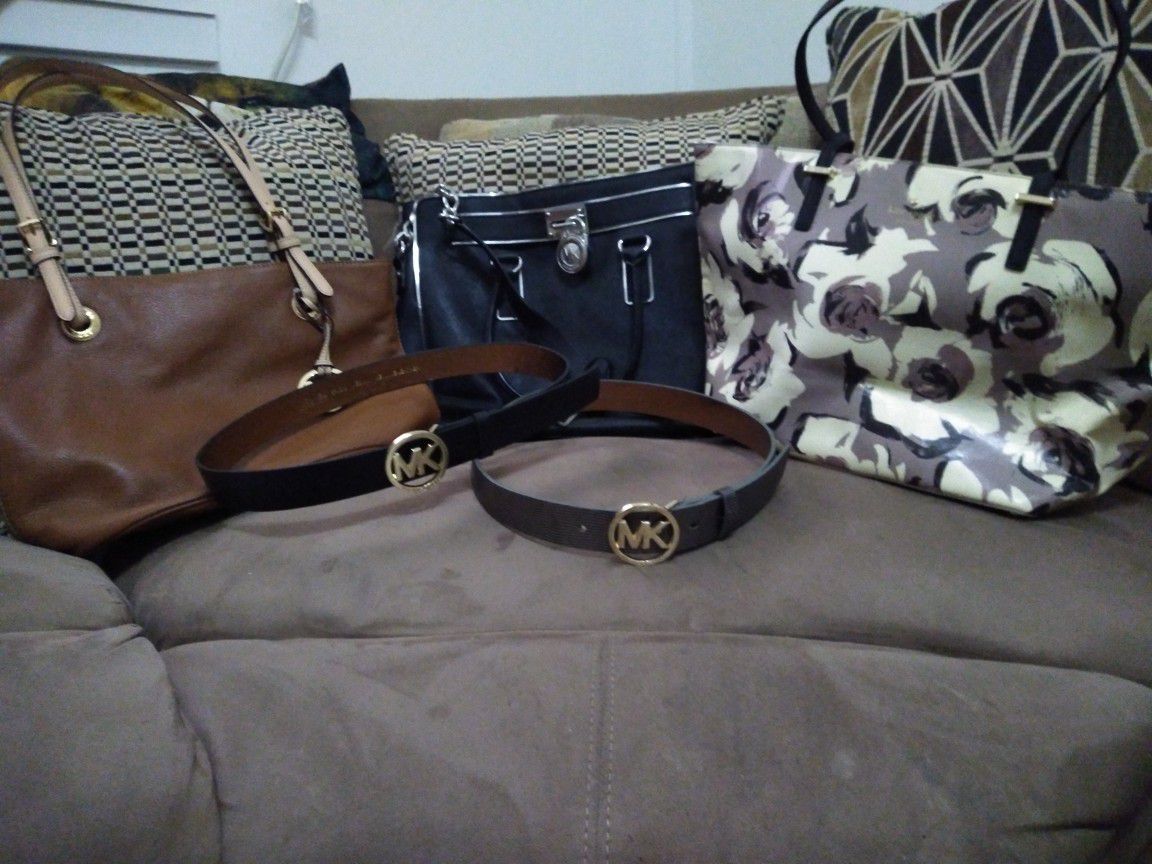 3 purses 2 belts
