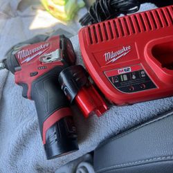 M12 FUEL 1/4" Hex Impact Driver