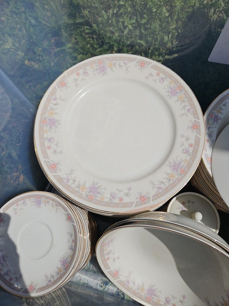 Fine China Set