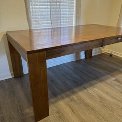 BEAUTIFUL WALNUT DINING TABLE 70” X 40” & 30” Tall 