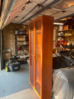 IKEA Billy Cabinet/ Bookshelf. Good condition. 5 shelves. $35