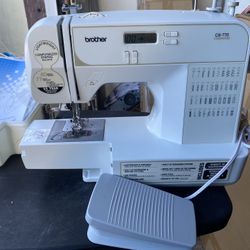 Sewing Machine Brother CS-770 Computerized Sewing Machine With Pedal Brother Sewing Machine MAKE AN OFFER!