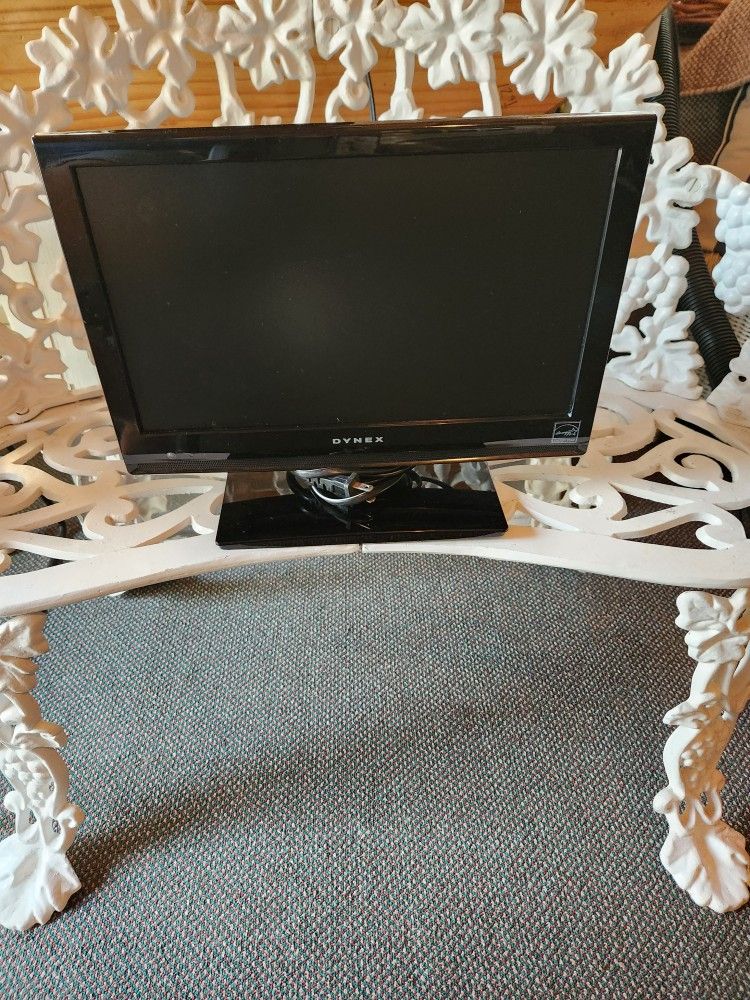 Dynex 15" Television HDMI energy star TV/monitor?