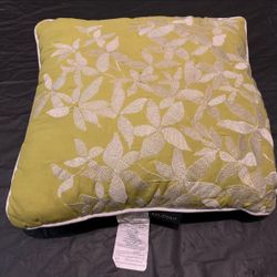 Max STUDIO Throw Pillow