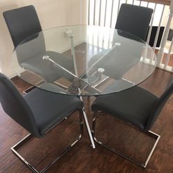 Modern 5 pc dining set