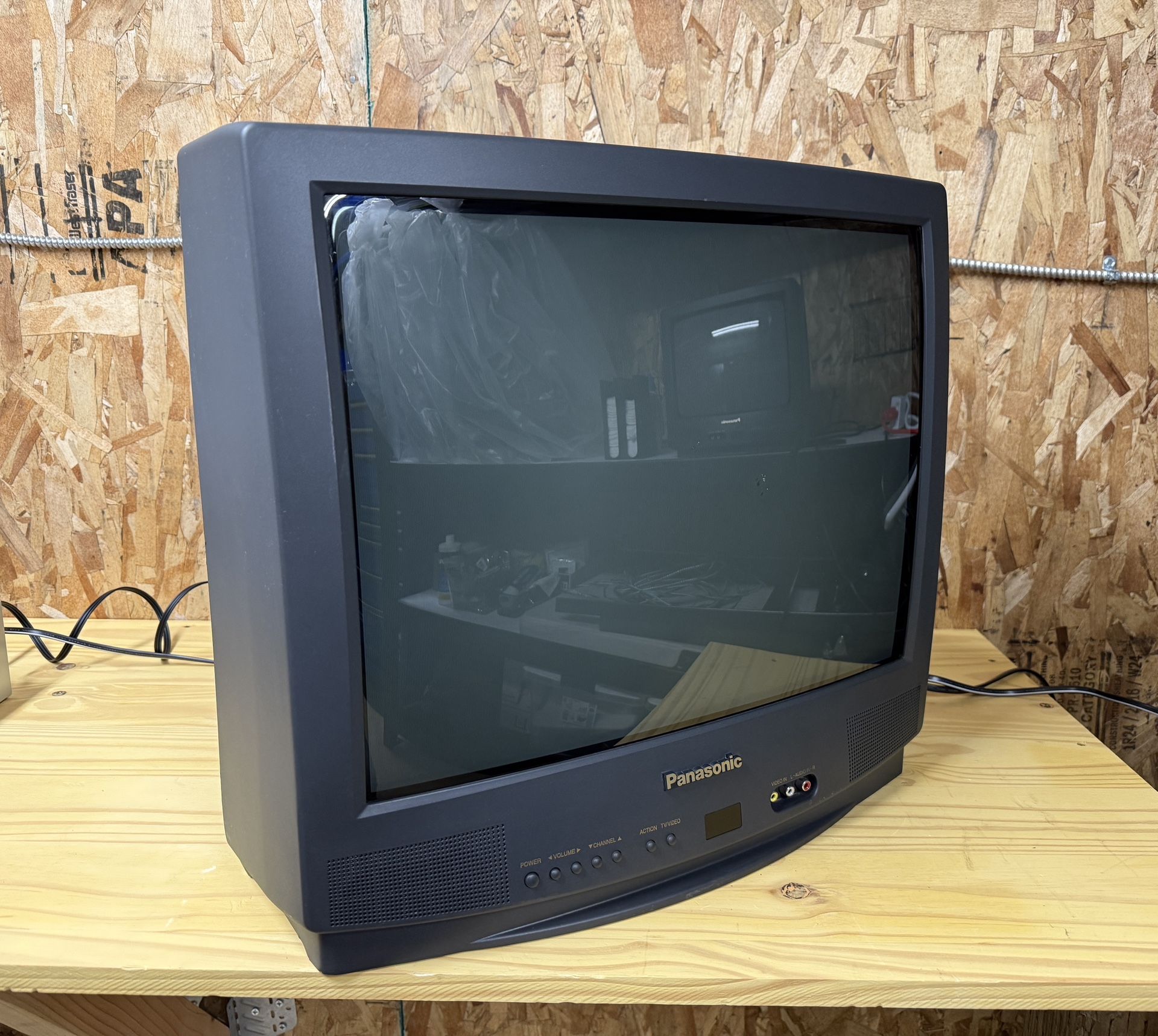 Panasonic CT/CRT TV CT-20G14DA