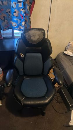 Gaming chair